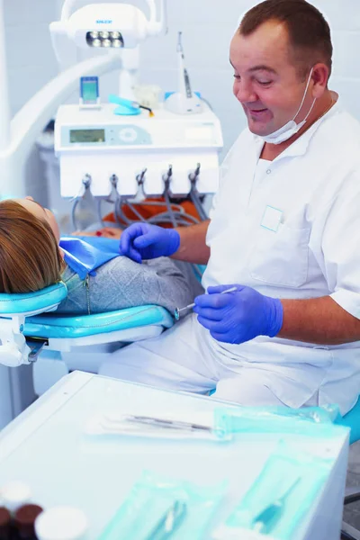 Médico Paciente Clínica Dental — Foto de Stock