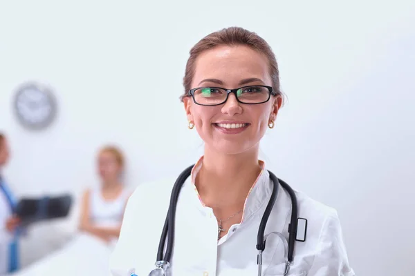 Portrait Woman Doctor Standing Hospital — Stock Photo, Image