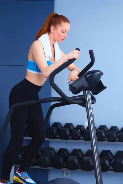 Beautiful Girl Gym Exercising Trainers Beautiful Girl — Stock Photo, Image