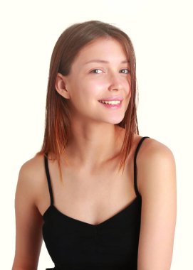 Beyaz arka planda izole edilmiş güzel bir kadının portresi..