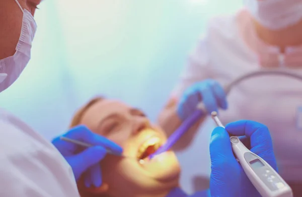 Läkare Och Patient Tandkliniken — Stockfoto