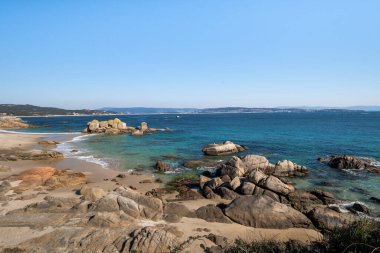 San Vicente Do Mar 'daki Rocky plajı, Galiçya, İspanya