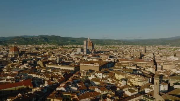 Schöne Luftaufnahme Des Historischen Stadtzentrums Mit Sehenswürdigkeiten Und Touristischen Attraktionen — Stockvideo