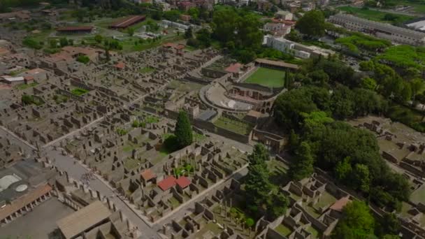 Vista Aérea Del Sitio Histórico Ciudad Pompeya Restos Edificios Anfiteatro — Vídeos de Stock