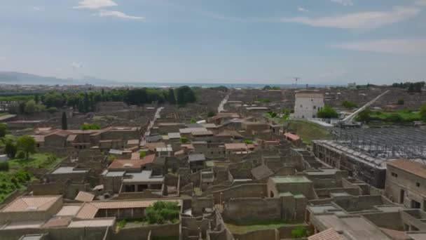 Μπροστά Πετούν Πάνω Από Την Ιστορική Αρχαία Πόλη Της Πομπηίας — Αρχείο Βίντεο