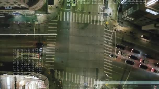 Filmagem Ascendente Cima Para Baixo Cruzamento Estradas Movimentadas Bairro Urbano — Vídeo de Stock