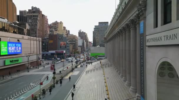 Kilátás Sugárútra Manhattanben Ősszel Repülj Moynihan Pályaudvar Lépcsője Fölé New — Stock videók