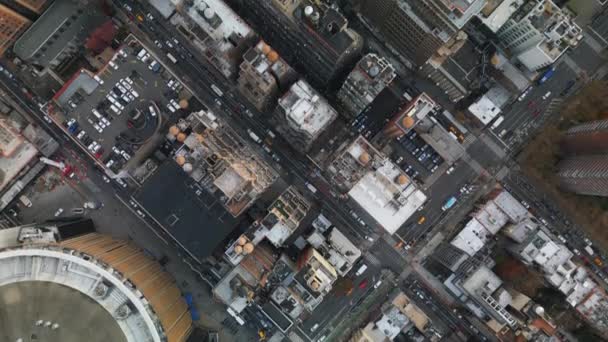 Metropolis Teki Yüksek Binaların Üzerinde Manhattan Şehir Merkezinin Kuş Bakışı — Stok video