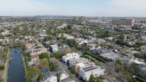Letecké Záběry Domů Rezidenční Čtvrti Benátek Předměstí Metropole Los Angeles — Stock video