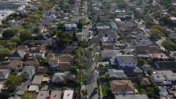 Adelante Vuelan Por Encima Filas Casas Familiares Barrio Residencial Culver — Vídeo de stock