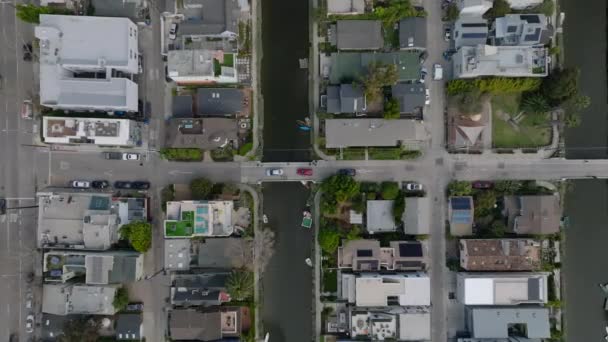Pohled Ptačí Perspektivy Hustý Rozvoj Města Oblasti Benátských Kanálů Luxusní — Stock video
