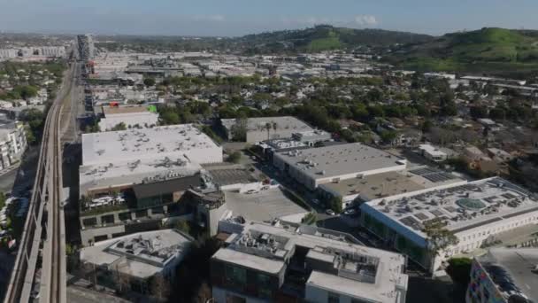 城市社区建筑物的空中摄像 在卡尔弗城上空飞行美国加利福尼亚州洛杉矶 — 图库视频影像