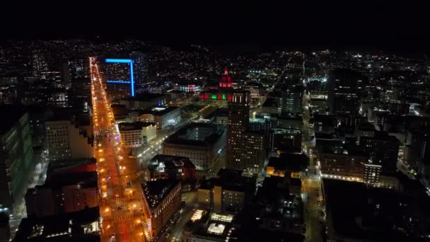 Flyg Över Nattstaden Belysta Gator Och Byggnader Stadsdelar San Francisco — Stockvideo
