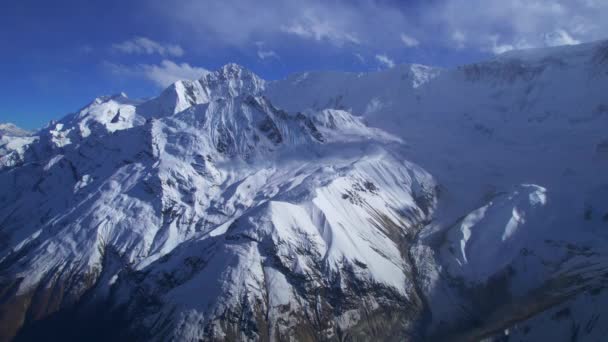 Vista Aérea Descendente Las Montañas Del Himalaya Extienden Con Picos — Vídeo de stock