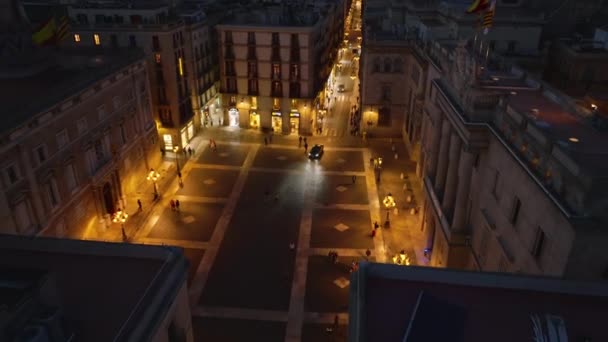 Вид Площадь Placa Sant Jaume Старом Городе Люди Ходят Площади — стоковое видео