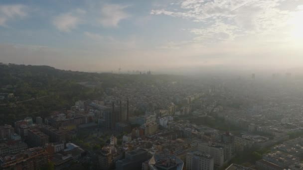 Aerial Descending Footage Metropolis Sunset Revealing Top Office Skyscraper Barcelona — Stock Video