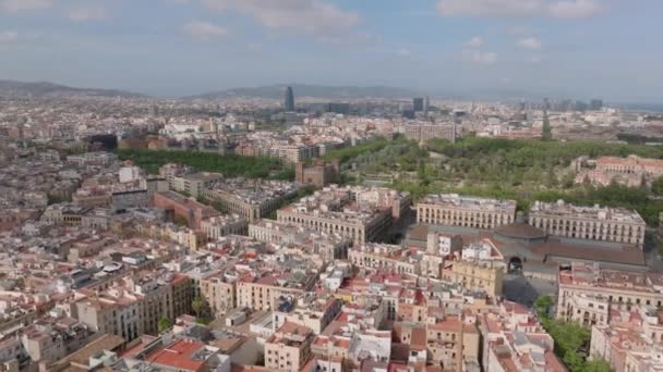 대도시의 자치구 있습니다 공중에서 바라보는 파노라마같은 스페인 바르셀로나 — 비디오
