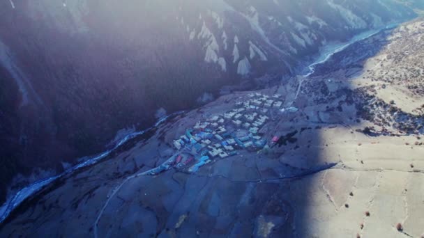 Vista Panorâmica Círculo Aéreo Sobre Casas Aldeia Khangshar Vale Montanha — Vídeo de Stock