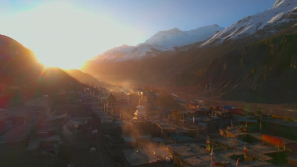 Telhados Casas Circulares Aéreas Assentamento Vila Manang Alta Altitude Nepal — Vídeo de Stock