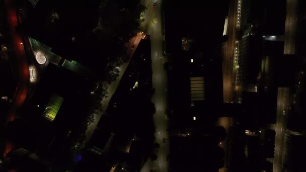 Top Panning Shot Strade Edifici Nel Quartiere Urbano Notte Veicoli — Video Stock