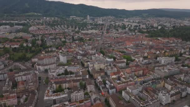 Images Panoramiques Aériennes Des Arrondissements Urbains Crépuscule Des Blocs Vieux — Video