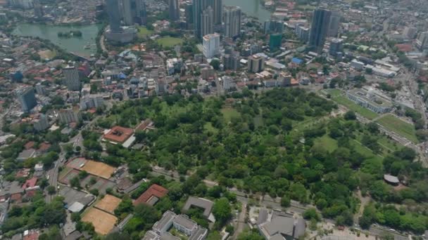 Vista Alto Ângulo Parque Público Cercado Por Bairros Urbanos Cidade — Vídeo de Stock