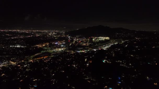 Maju Terbang Atas Kota Malam Mobil Mengemudi Jalan Bebas Hambatan — Stok Video