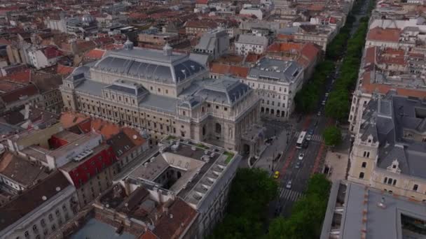 Letecký Snímek Snímek Maďarské Státní Opery Krásná Velká Historická Budova — Stock video