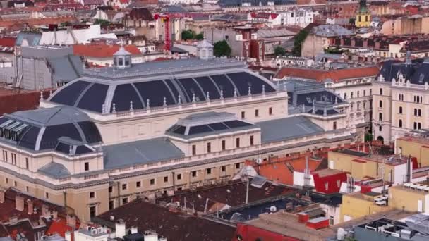 Maďarská Státní Opera Velká Historická Budova Majestátní Střechou Vyhlídkovou Terasou — Stock video