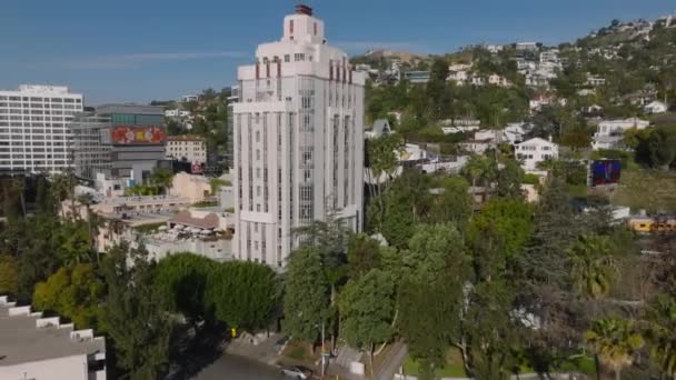 Wyciągnij Nagrania Historycznego Budynku Sunset Tower Hotel Słoneczny Dzień Los — Wideo stockowe