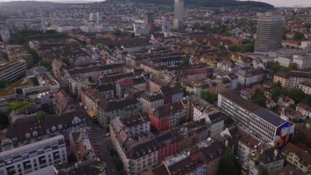 ゲシュケル市内の住宅ビルのブロックの空中パノラマビュー チューリッヒ スイス — ストック動画