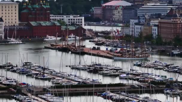 Vessels Port Uspenski Cathedral Rows Sailboats Yachts Parked Piers Helsinki — Stock Video