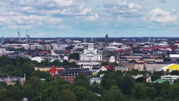 Aerial Slide Pan Footage Helsinki Cathedral Surrounded Helsinki Cathedral Helsinki — Stock Video