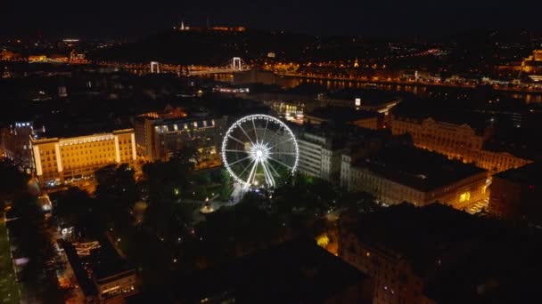 Aerial Footage White Lighted Ferris Wheel Elizabeth Square Illuminated Sight — Stock Video