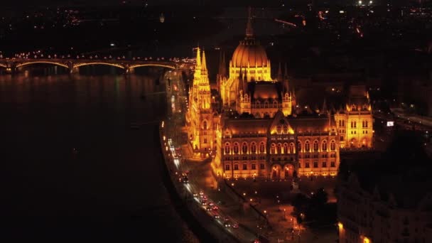 Luftudsigt Orszaghaz Ved Donau Floden Ved Havnefronten Nat Skud Belyst – Stock-video