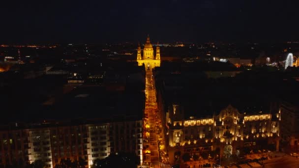 Forwards Fly Street Night City Illuminated Church Stephens Basilica Glowing — Stock Video