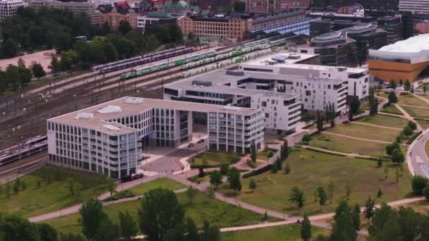 Diapositive Panoramique Des Immeubles Appartements Design Moderne Parc Verdoyant Proximité — Video