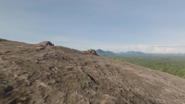 Nízký Let Nad Skalním Povrchem Odhalující Nahoře Bez Běžce Krásný — Stock video