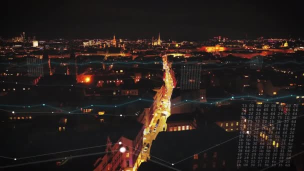 その後 街路の上を飛び 夜に輝く 都市部の都市部で夜を過ごしている 都市の歩行者と車両 ウィーン オーストリア 拡張現実視覚効果を追加 — ストック動画