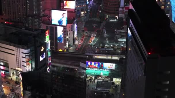 Akşam Kentinde Yüksek Açılı Cadde Manzarası Yüksek Binaları Büyük Lcd — Stok video