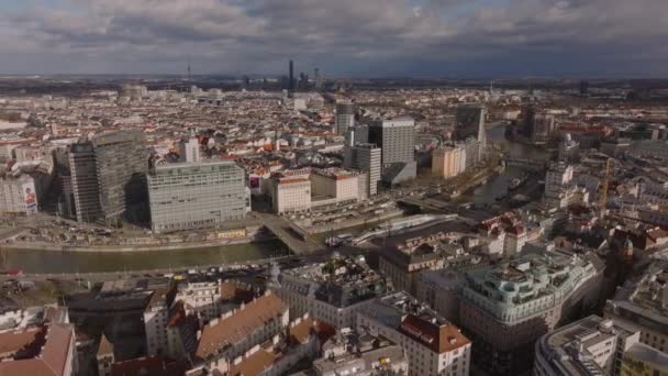 Vue Panoramique Aérienne Grande Ville Divers Bâtiments Une Circulation Dense — Video