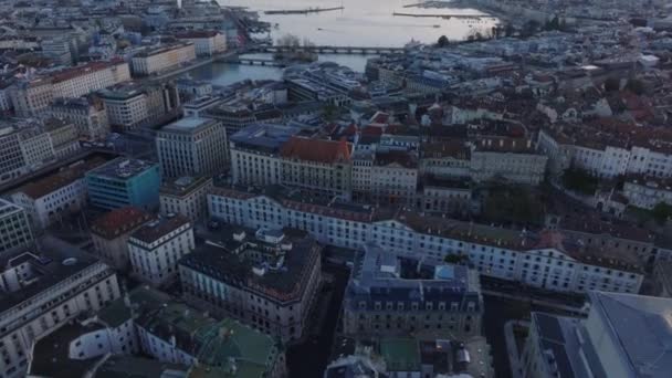 Flygbilder Stadsutveckling Stadsdelen Avslöjar Stora Sjön Och Soluppgång Himlen Genève — Stockvideo