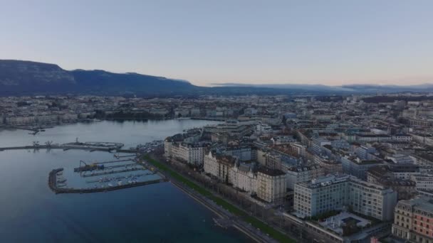 Veduta Panoramica Aerea Del Lago Città Sviluppo Urbano Nel Quartiere — Video Stock