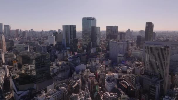 Nagrania Lotnicze Wznoszących Się Budynków Centrum Handlowym Finansowym Dzielnicy Shibuya — Wideo stockowe