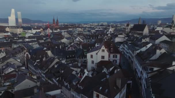 Vedere Aeriană Caselor Vechi Din Centrul Orașului După Apusul Soarelui — Videoclip de stoc