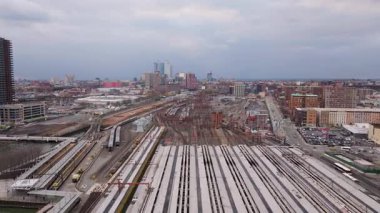 Hoboken tren istasyonunun havadan görünüşü, New Jersey 'de büyük bir demiryolu merkezi ve Amerikan ulaşım sisteminin dönüm noktası..