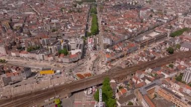 Hava manzaraları Brüksel 'in canlı şehir manzarasını, hareketli caddeleri, yemyeşil alanları ve etkileyici kent mimarisini gözler önüne seriyor.