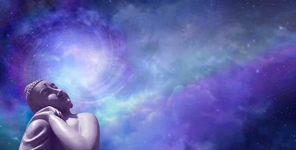 Budda Kontemplujący Oświecenie Podczas Medytacji Piękna Niebiańska Formacja Chmur Fioletowej — Zdjęcie stockowe