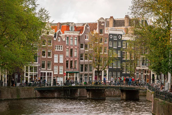 Amsterdam Paesi Bassi Ottobre 2017 Piccoli Canali Amsterdam Con Ponti — Foto Stock