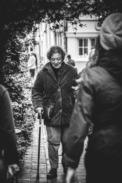Amsterdam Netherlands October 2017 People Walking Streets Amsterdam Black White — Fotografia de Stock